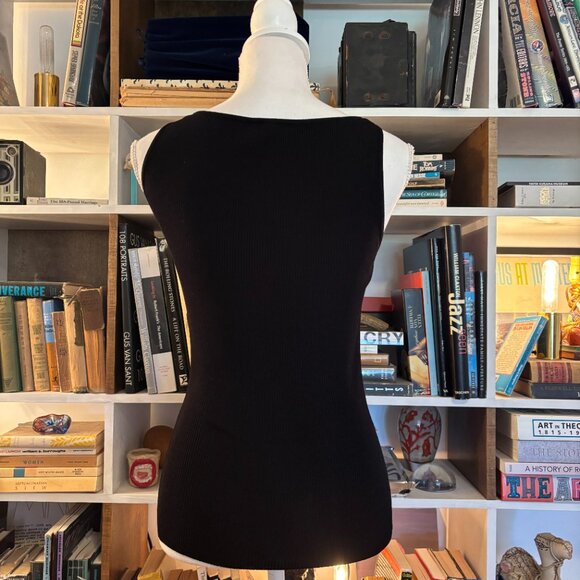 escada top - Picture 4 of 5